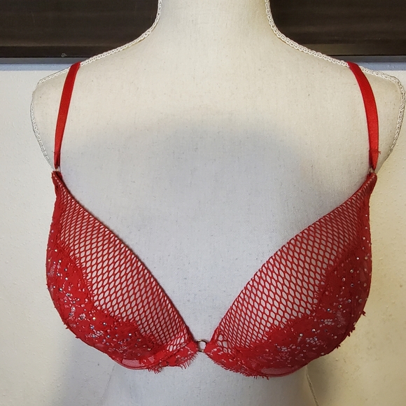 Victoria's Secret Very Sexy Push-up - Picture 4 of 9